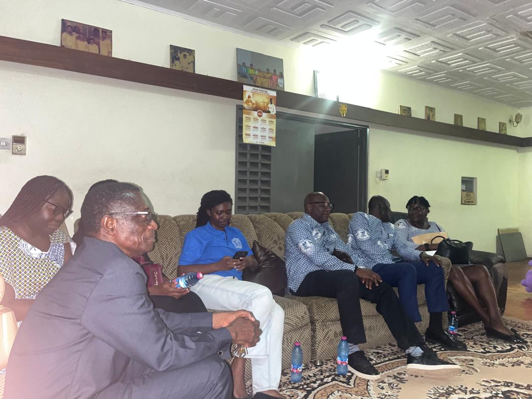 Courtesy call on past President Anguah